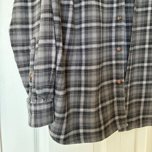 Columbia Flannel Shirt Men’s XL Gray Plaid Button Down Outdoor Layering Hiking - Picture 6 of 14